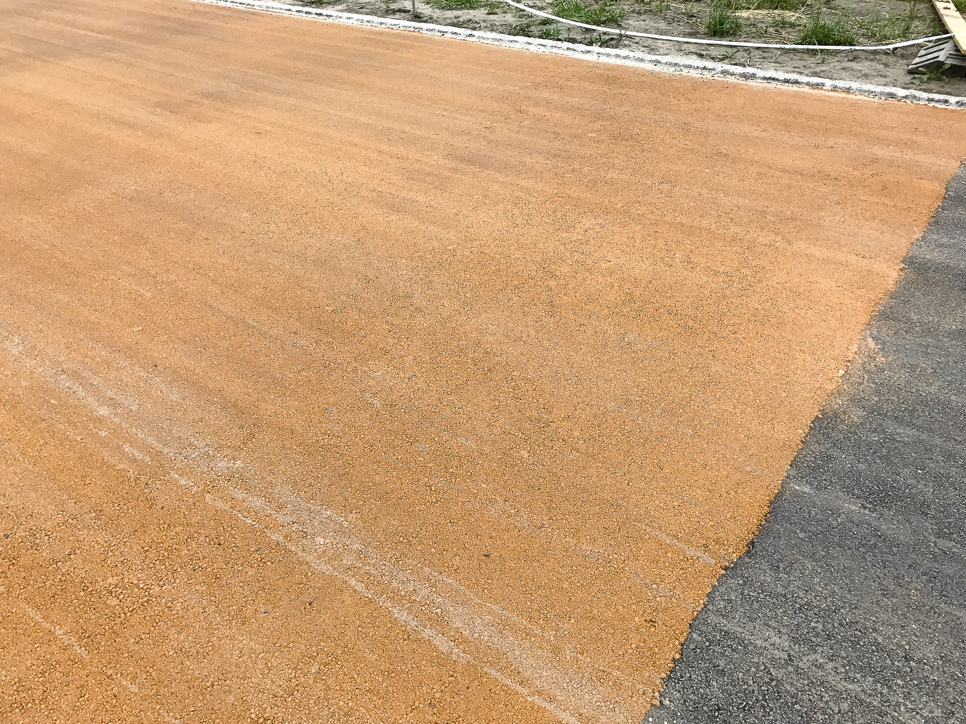 ac-8-senfgelb-hohenrohnstr-diepoldsau-(14)-farbiger-asphalt-color-moag-asphaltprofi